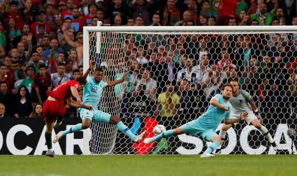 Сборная Португалии победила в финале Лиги наций УЕФА Сборная Португалии победила в финале Лиги наций УЕФА - Sputnik Литва