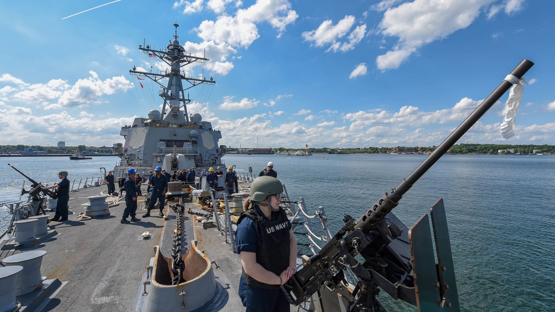 Ракетный эсминец USS Gravely отправляется из Киля (Германия) для участия в учениях НАТО BALTOPS - 2019, 9 июня 2019 года - Sputnik Lietuva, 1920, 08.06.2021