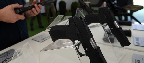 Пистолет Ярыгина Грач - образцец вооружения и военной техники в учебном центре Новский дивизии имени Ф. Э. Дзержинского - Sputnik Lietuva