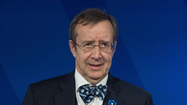 Президент Эстонии Тоомас Хендрик Ильвес - Sputnik Литва