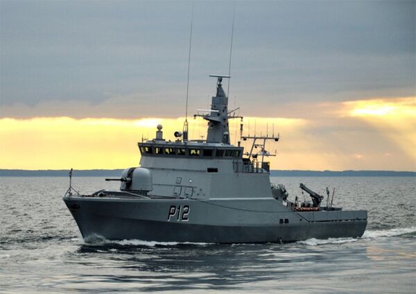 Патрульный корабль ВМС Литвы P12 Dzūkas Патрульный корабль ВМС Литвы P12 Dzūkas - Sputnik Литва
