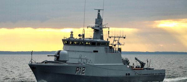 Патрульный корабль ВМС Литвы P12 Dzūkas Патрульный корабль ВМС Литвы P12 Dzūkas - Sputnik Литва