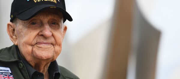 Ветеран Второй мировой войны США К.Т. Роббинс, 97 лет, архивное фото Ветеран Второй мировой войны США К.Т. Роббинс, 97 лет, архивное фото - Sputnik Lietuva