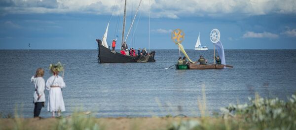 Летний праздник Йонинес (Jonines) в Литве, архивное фото - Sputnik Литва