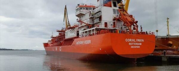 Танкер-газовоз Coral Favia, архивное фото - Sputnik Литва