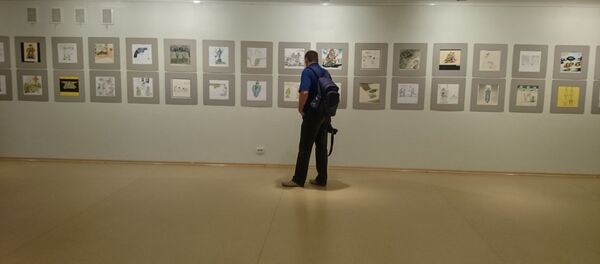 Выставка работ конкурса юмористических рисунков и карикатур на тему Humor militaris - Sputnik Lietuva