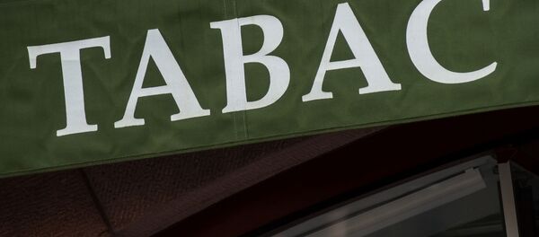 Продажа табачных изделий, архивное фото - Sputnik Литва