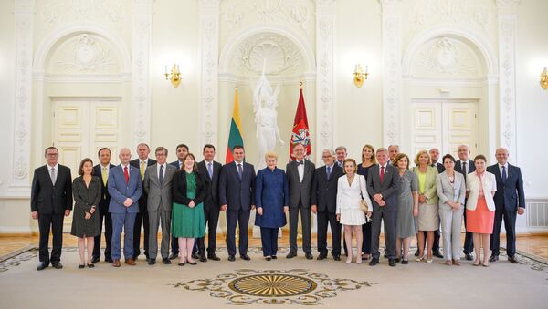 Президент Даля Грибаускайте встретилась с послами ЕС - Sputnik Литва