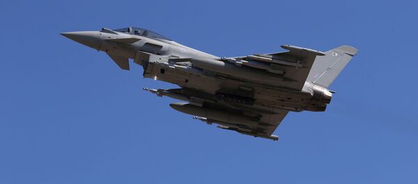 Истребитель Eurofighter Typhoon Королевских ВВС Великобритании, архивное фото - Sputnik Литва