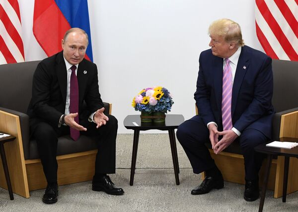 В Осаке состоялась встреча президентов России и США В Осаке состоялась встреча президентов России и США - Sputnik Литва