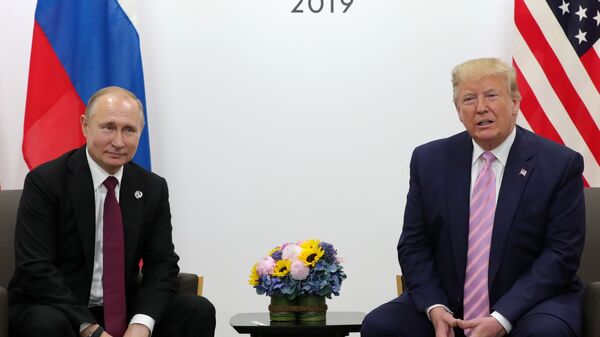 Rusijos vadovas Vladimiras Putinas ir buvęs JAV prezidentas Donaldas Trampas - Sputnik Lietuva