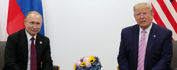 Встреча президента РФ Владимира Путина и президента США Дональда Трампа  на саммите Большая двадцатка - Sputnik Lietuva