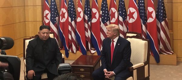 Donaldo Trampo ir Kim Čen Uno susitikimas Donaldo Trampo ir Kim Čen Uno susitikimas - Sputnik Lietuva