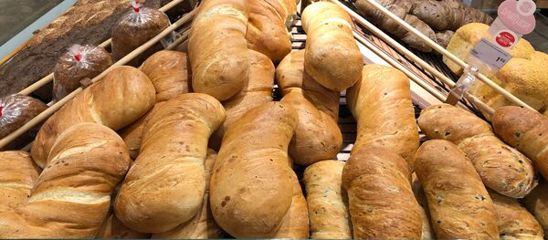 Хлеб в магазине, архивное фото Хлеб в магазине, архивное фото - Sputnik Lietuva