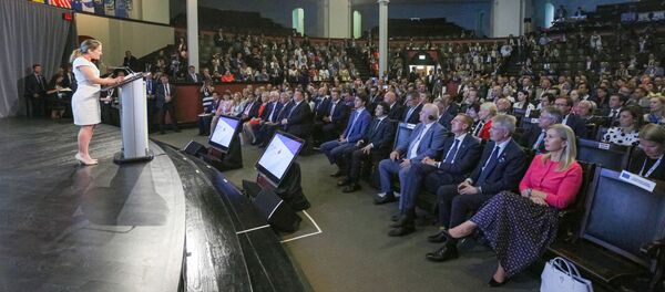 Министр иностранных дел Канады Христя Фриланд выступает на конференции по украинским реформам в Торонто, Онтарио, 2 июля 2019 года Министр иностранных дел Канады Христя Фриланд выступает на конференции по украинским реформам в Торонто, Онтарио, 2 июля 2019 года - Sputnik Lietuva