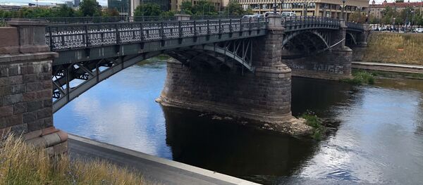 Обмелевшая река Нерис в Вильнюсе, 3 июля 2019 года - Sputnik Литва