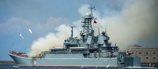 Большой десантный корабль (БДК-54) Азов, архивное фото - Sputnik Литва