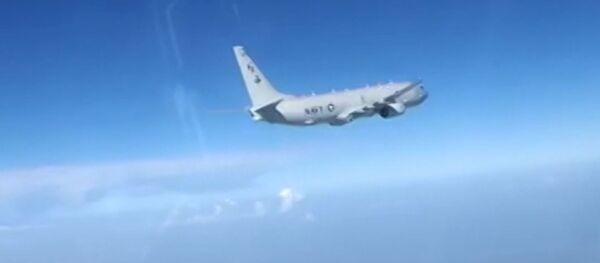 Российский истребитель Су-27 сопроводил американский самолёт-разведчик - Sputnik Литва