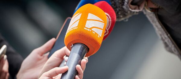 Микрофон телекомпании Rustavi2, архивное фото - Sputnik Литва