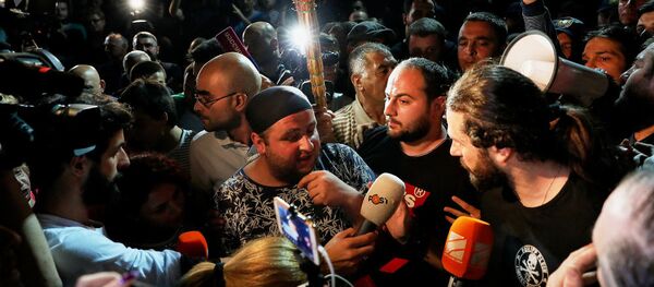 Акция протеста у здания Rustavi 2 - Sputnik Литва