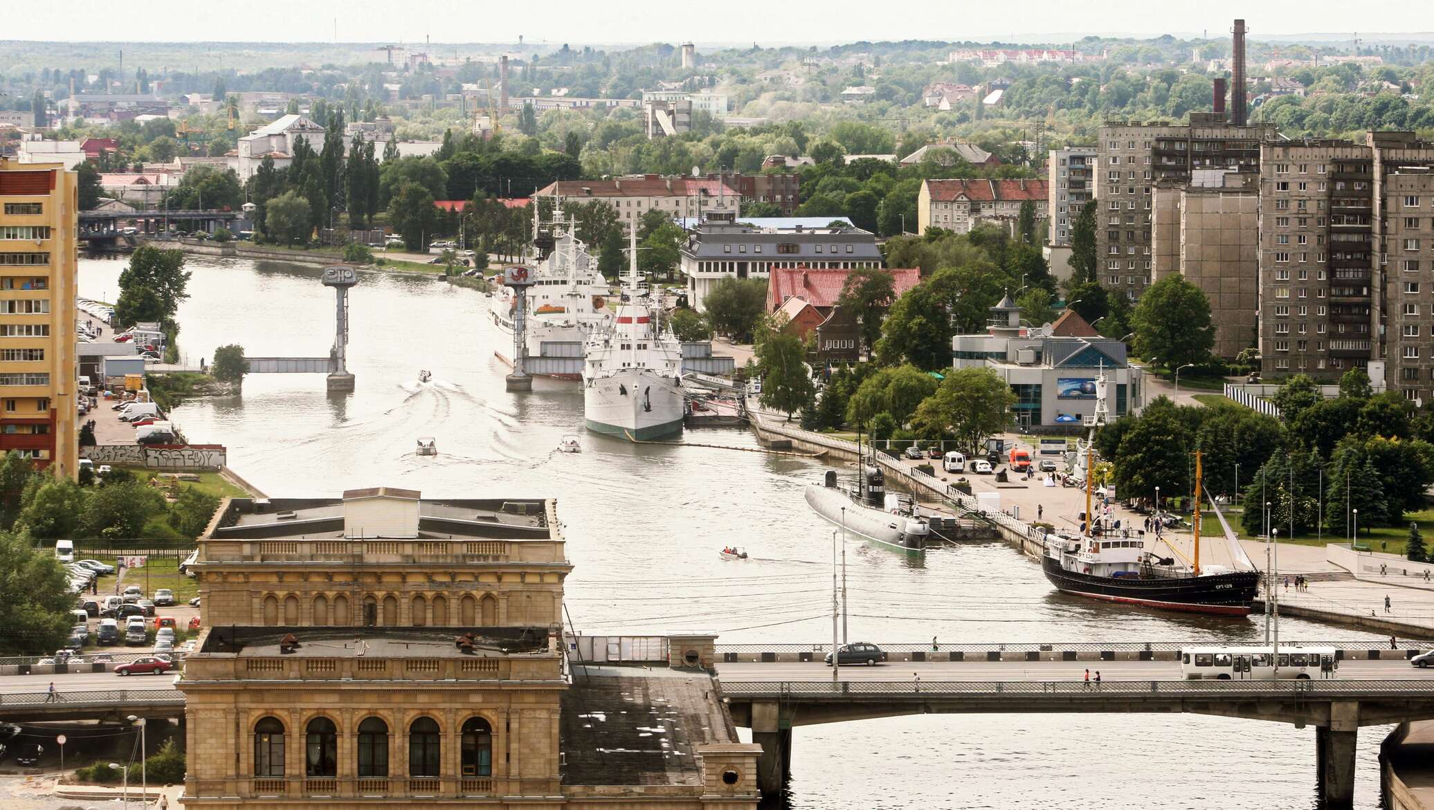 Калининград население. Калининград в июле. Калининград фото 2005. Сочи или Калининград. Город Ханмюнген.