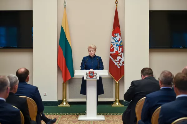 Grybauskaitė paragino Lietuvą tapti Vakarų vertybių nešėja Grybauskaitė paragino Lietuvą tapti Vakarų vertybių nešėja - Sputnik Lietuva