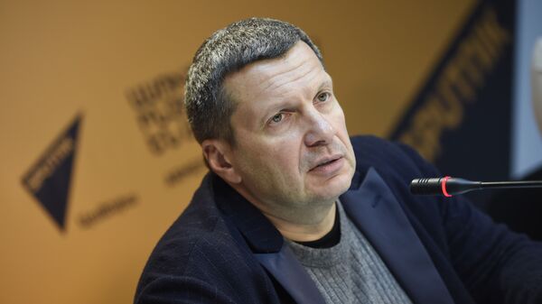 Владимир Соловьев в пресс-центре Sputnik Армения, архивное фото - Sputnik Литва