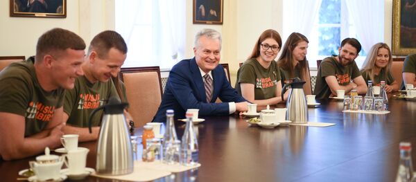 Президент Гитанас Науседа встретился с участниками Миссии Сибирь 2019 Президент Гитанас Науседа встретился с участниками Миссии Сибирь 2019 - Sputnik Lietuva