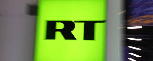 Логотип телеканала RT, архивное фото Логотип телеканала RT, архивное фото - Sputnik Литва