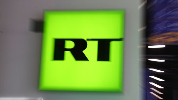Логотип телеканала RT, архивное фото - Sputnik Литва