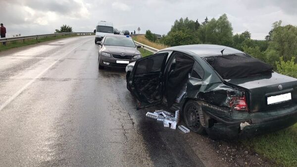 Kontrabandininkai persekiojimo metu taranavo policijos automobilius - Sputnik Lietuva