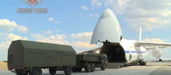 Триумф для Турции: опубликовано видео отправки С-400 в Анкару - Sputnik Литва