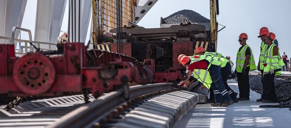 Крымский железнодорожный мост, архивное фото - Sputnik Литва