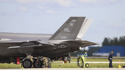 Военно-воздушные силы США F-35A Lightning II приземлились на авиационной базе ВВС Литвы в Шяуляй