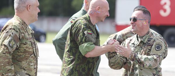 Военно-воздушные силы США F-35A Lightning II приземлились на авиационной базе ВВС Литвы в Шяуляй Военно-воздушные силы США F-35A Lightning II приземлились на авиационной базе ВВС Литвы в Шяуляй - Sputnik Lietuva