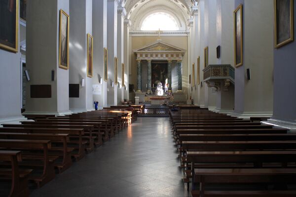 Кафедральный собор Вильнюса, главный зал Кафедральный собор Вильнюса, главный зал - Sputnik Литва