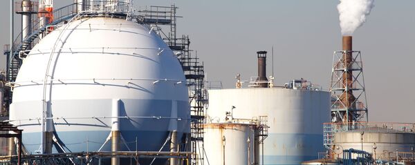 Нефтехимическое промышленное предприятие, архивное фото - Sputnik Литва