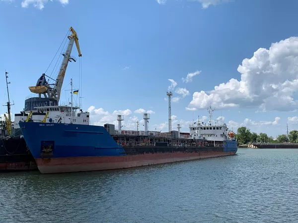Rusijos URM pakomentavo tanklaivio sulaikymą Ukrainoje