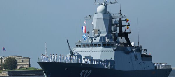Корвет проекта 20380 Бойкий на главном военно-морском параде в Кронштадте, архивное фото Корвет проекта 20380 Бойкий на главном военно-морском параде в Кронштадте, архивное фото - Sputnik Lietuva