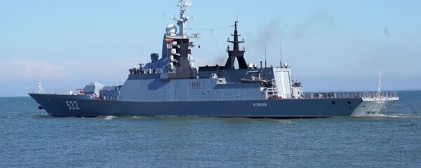 Корвет Бойкий во время выхода кораблей Балтийского флота в море, архивное фото - Sputnik Литва