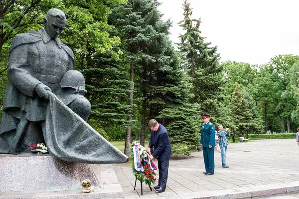 Lietuvoje vyko renginiai Kauno išvadavimo nuo nacių 75-ųjų metinių proga Lietuvoje vyko renginiai Kauno išvadavimo nuo nacių 75-ųjų metinių proga - Sputnik Lietuva