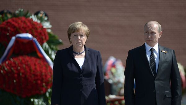 Президент Российской Федерации Владимир Путин и канцлер Федеративной Республики Германия Ангела Меркель - Sputnik Литва