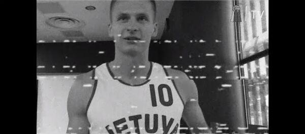 Сборная Литвы представила чемпионскую ретроформу 1939 года - Sputnik Литва