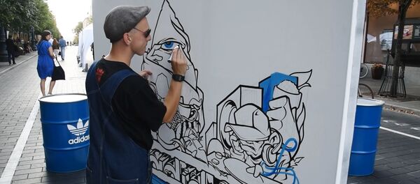 Gatvės stilius: Vilniuje įvyko grafičio meistrų varžybos  - Sputnik Lietuva