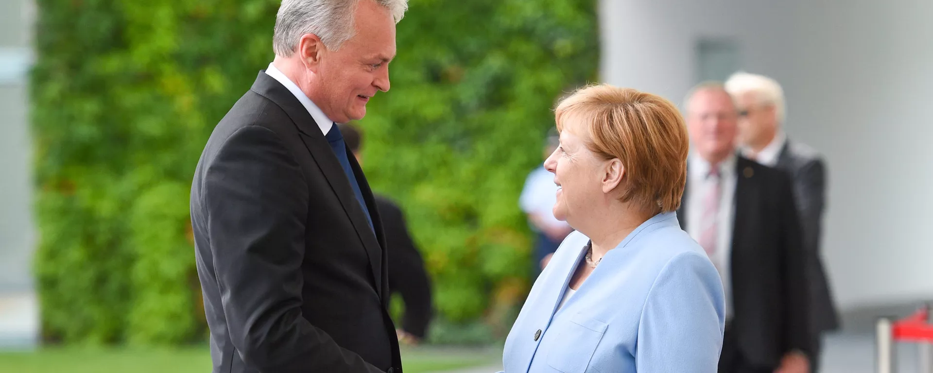 Lietuvos prezidentas Gitanas Nausėda su Vokietijos Kanclere Angela Merkel - Sputnik Lietuva, 1920, 13.07.2021