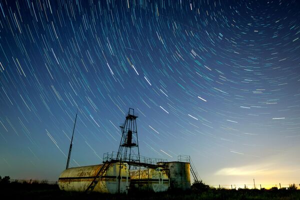 Метеорный поток Персеиды, наблюдаемый в Краснодарском крае - Sputnik Литва