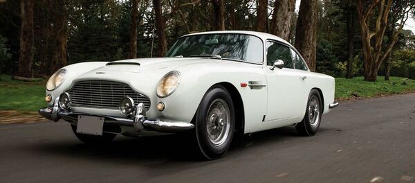 Bžeimso Bondo automobilis Aston Martin DB5 - Sputnik Lietuva