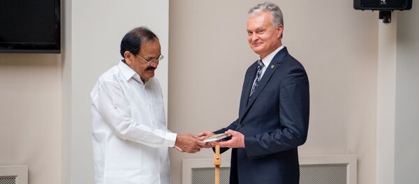 Президент Литвы Гитанас Науседа встретился с вице-президентом Индии Венкая Найду - Sputnik Литва