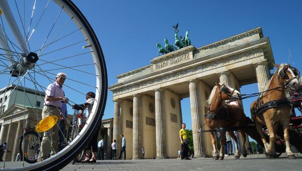 Вид на Бранденбургские ворота в Берлине, архивное фото - Sputnik Lietuva