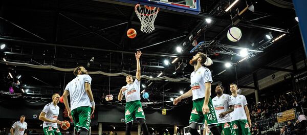 Тренировка литовского баскетбольного клуба Невежис из Кедайняя, архивное фото - Sputnik Литва